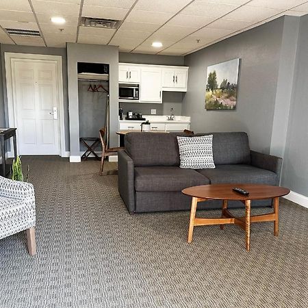 Inn At Amish Door Wilmot 외부 사진