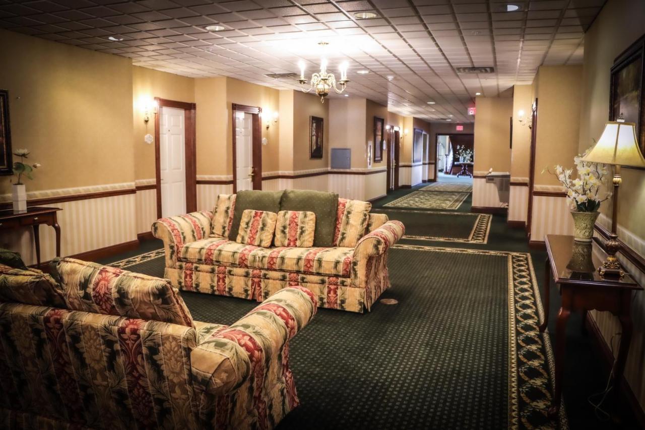 Inn At Amish Door Wilmot 외부 사진