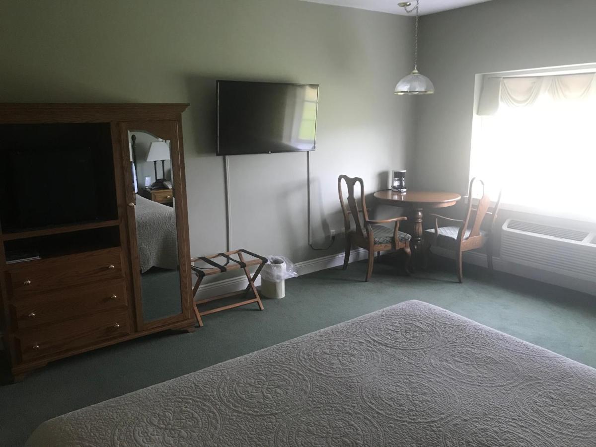 Inn At Amish Door Wilmot 외부 사진